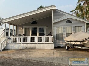 Building Photo - 387 Sand Dollar Dr