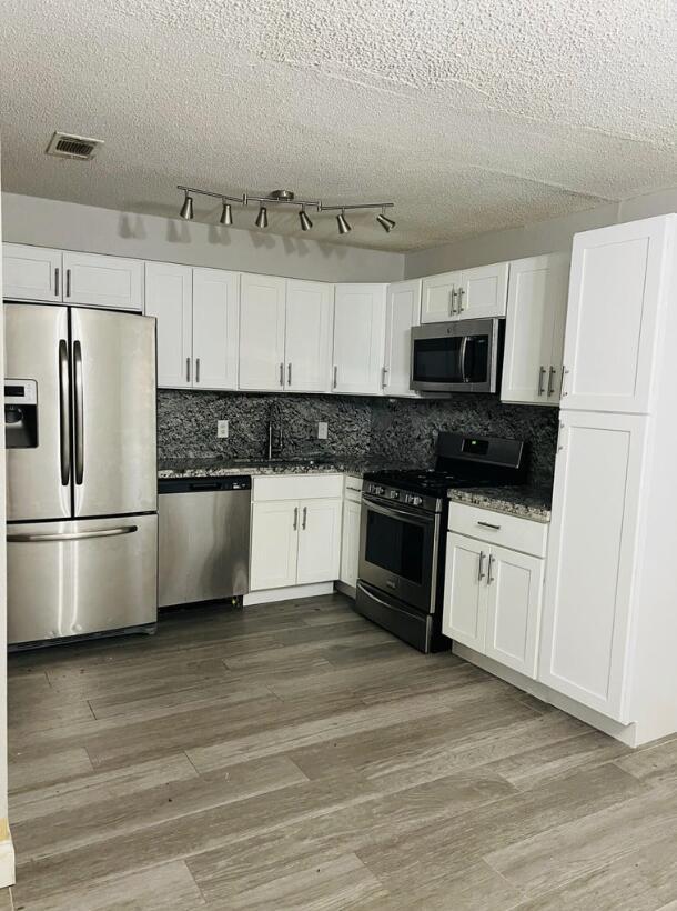 Foto del edificio - 901 Hickory St