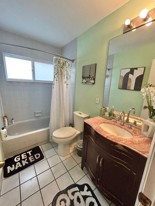 Foto del edificio - 156 Colly Way