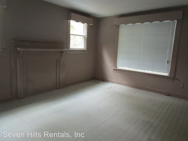 Building Photo - 2 br, 1 bath House - 1005 Maple Avenue