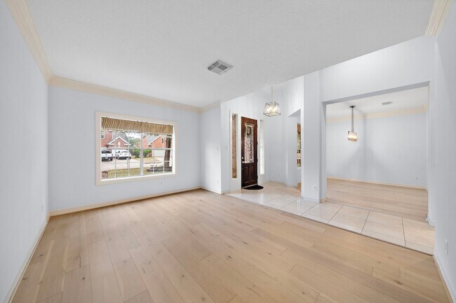 Building Photo - 423 Nighthawk Ct