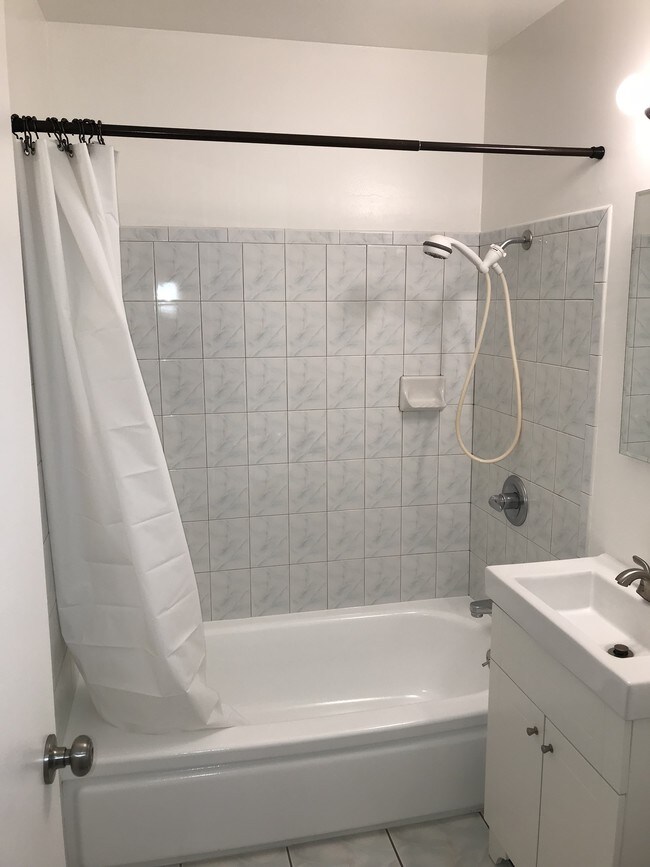 Foto del edificio - 318 25th Ave