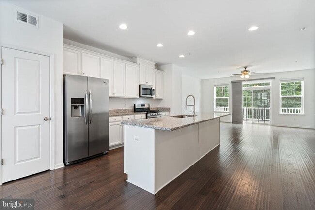 Building Photo - 23048 Mountain Laurel Ln