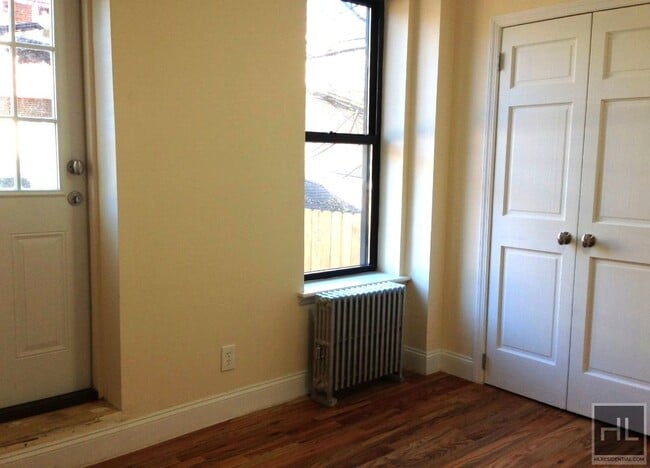 Foto del edificio - SENATOR STREET