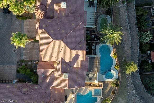 Foto del edificio - 6 Cerchio Alto