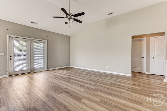 Building Photo - 32 Bay Willow Ct