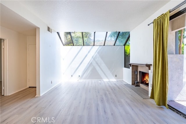 Building Photo - 5744 E Creekside Ave