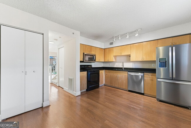 Foto del edificio - 387 Ralph McGill Blvd NE