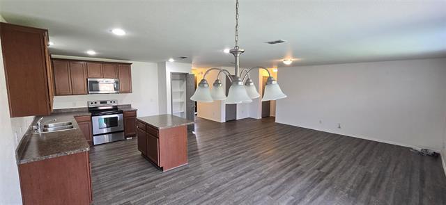 Building Photo - 1809 Gayla Creek Dr