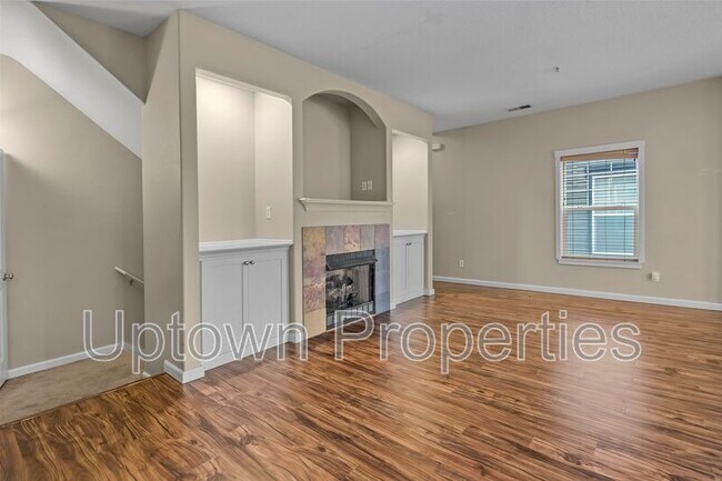 Building Photo - 1160 SW 170th Ave
