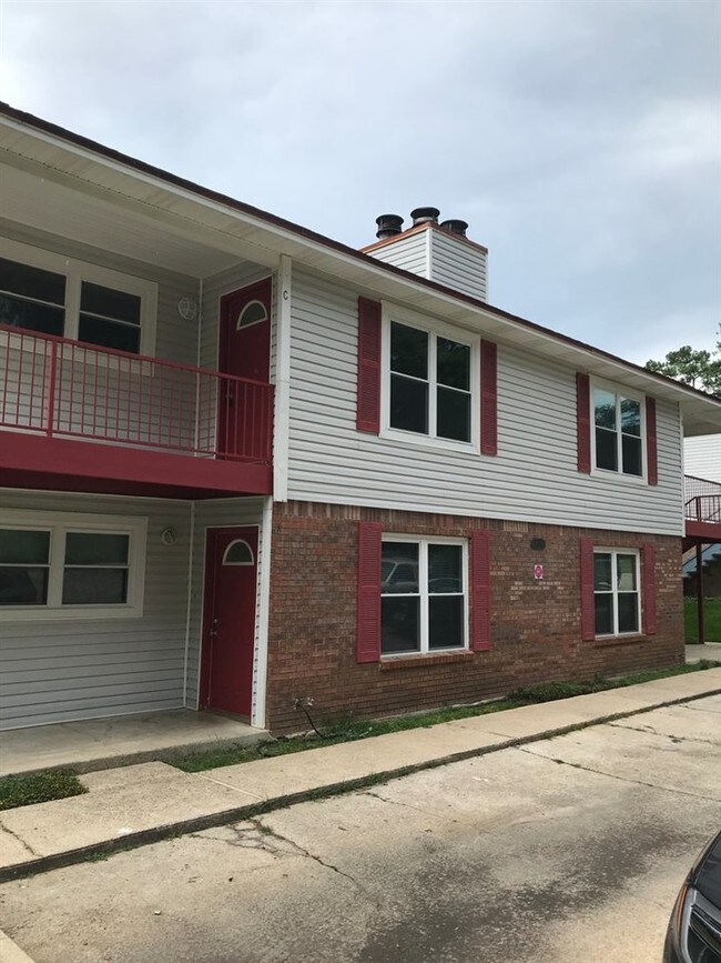 Building Photo - 1502 Pullen Rd