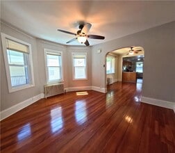 Building Photo - 1005 Narragansett Blvd