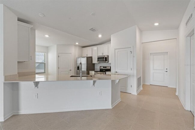 Building Photo - 3028 Namaste Dr