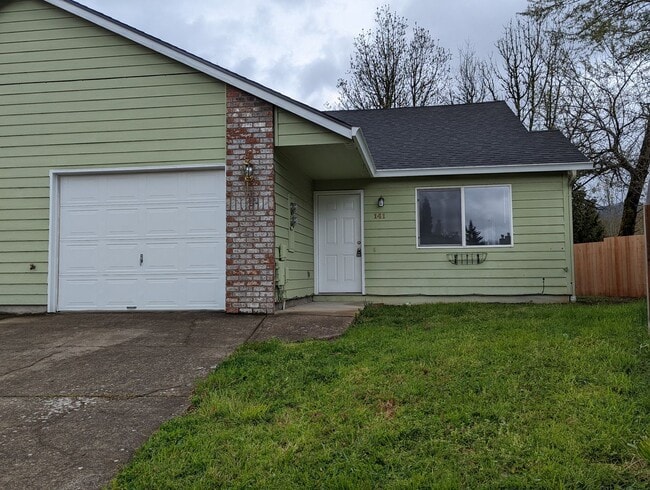 Building Photo - 2-Bedroom, 1-Bath Duplex In Thurston Area of Springfield!