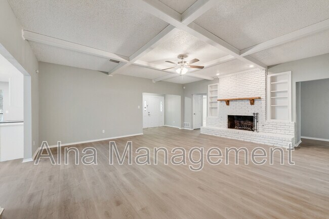 Photo - 1005 Canadian Cir House