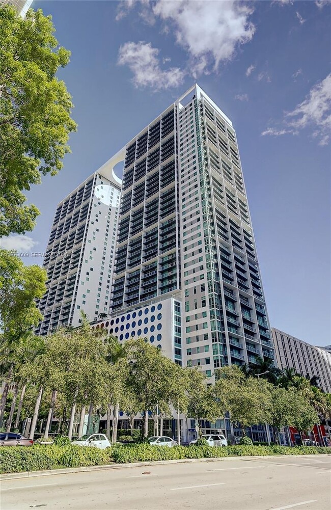 Building Photo - 500 Brickell Ave