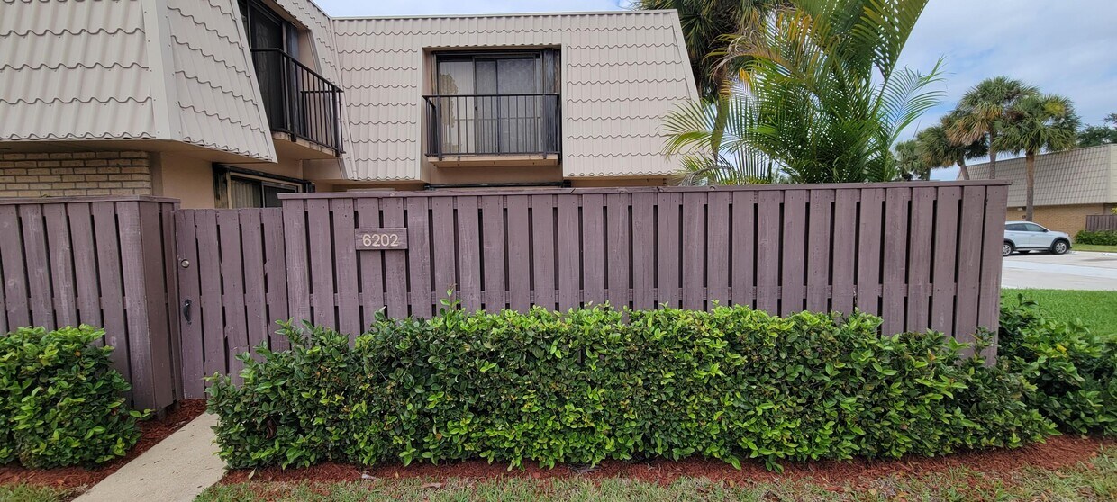Foto principal - 6202 62nd Way