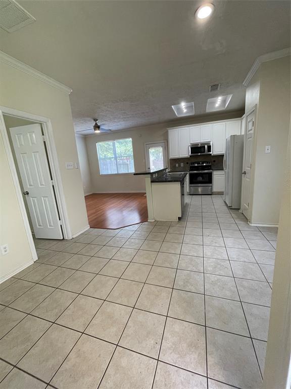 Foto del edificio - 5614 Claybeck Ln