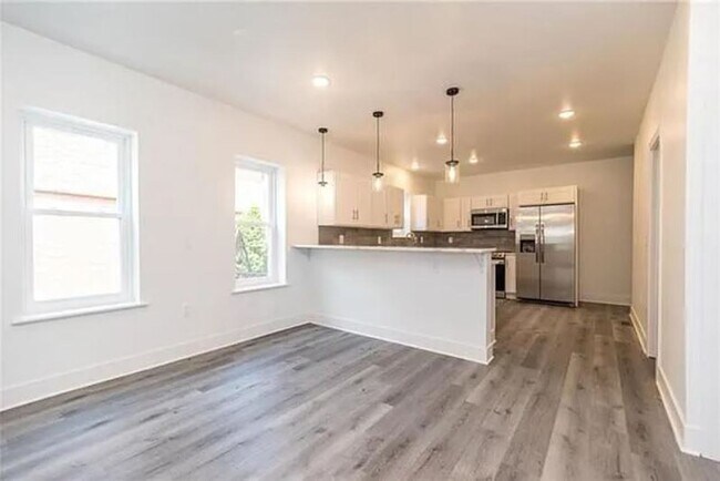 Foto del edificio - Beautiful Home- ready for move in!