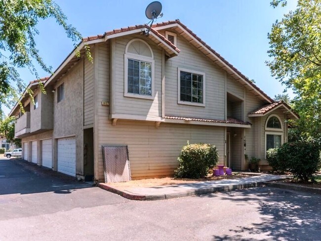 Foto del edificio - Engle Gardens