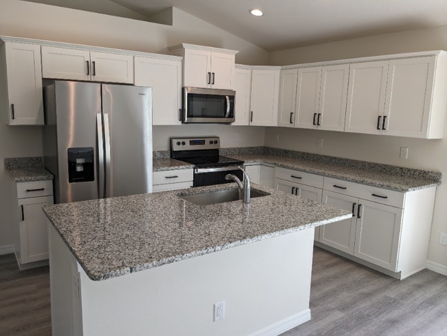 Building Photo - 5837 Babian Rd