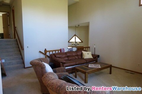 Building Photo - 12542 Parkwood Dr