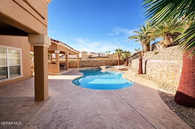 Foto del edificio - 12267 Bronco Buster Ln