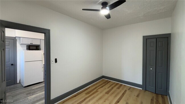 Foto del edificio - 1340 W 65th St