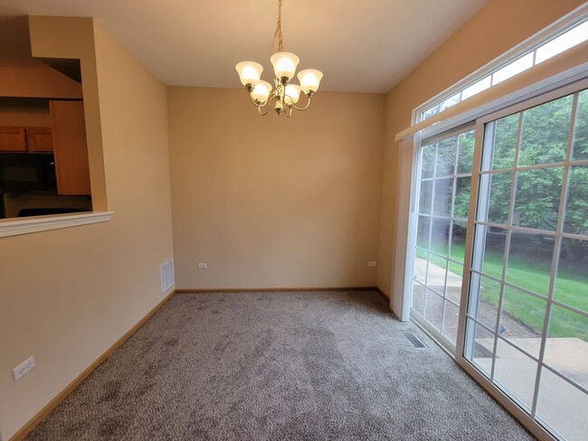 Building Photo - 1381 W Alder Creek Dr