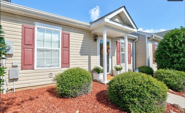 Foto del edificio - 403 Regency Park Drive