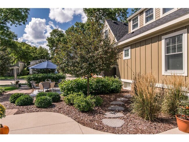 Foto del edificio - 538 4th Ave NW