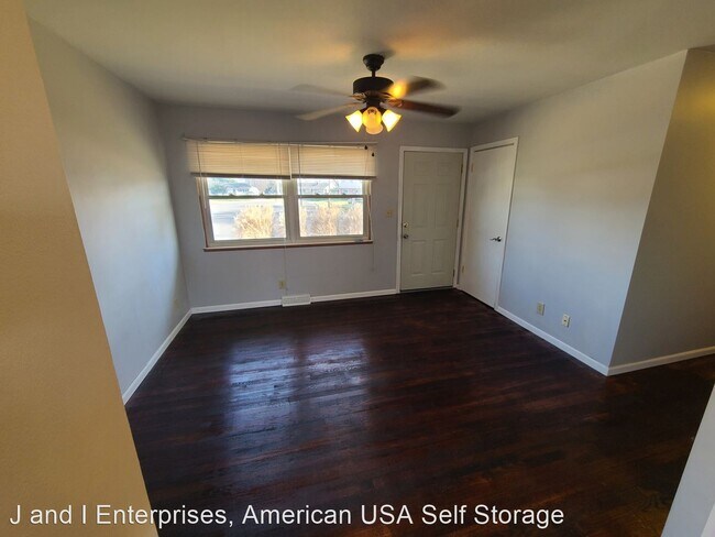 Building Photo - 3 br, 1 bath House - 553 Woodland