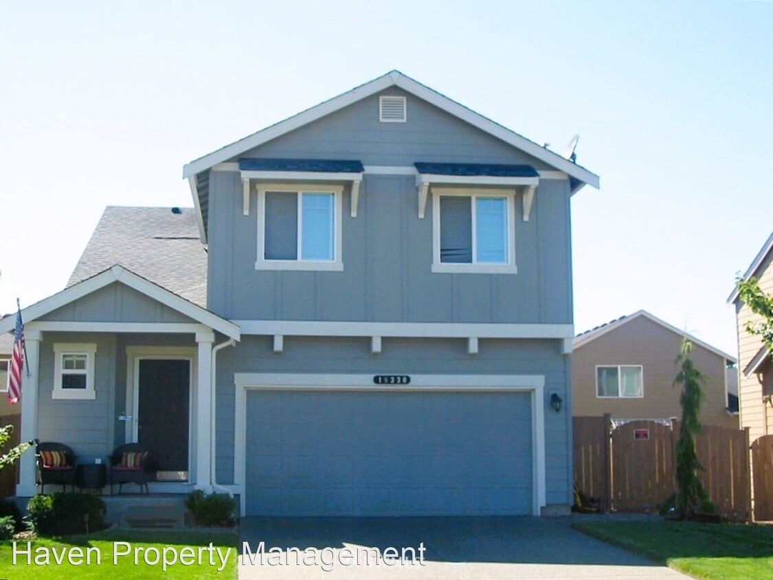 Primary Photo - 4 br, 2.5 bath House - 18330 73rd Ave E