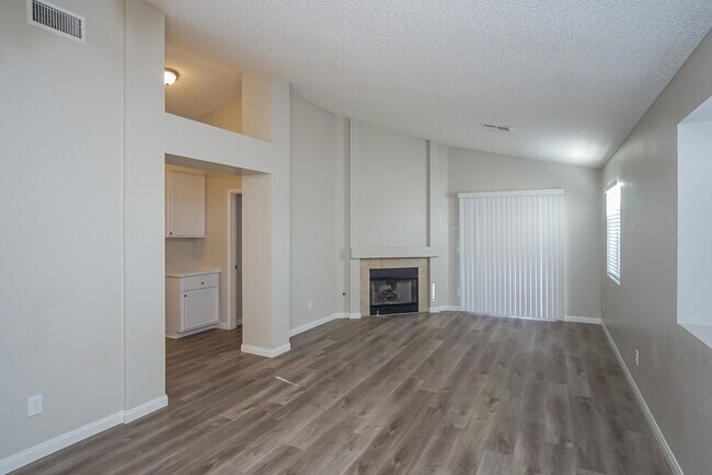 Building Photo - 8024 S Counterpoint Ln