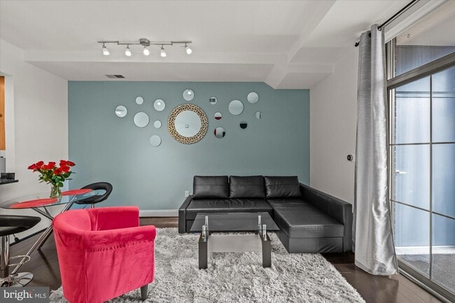 Foto del edificio - 1111 Oronoco St