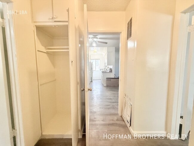 Foto del edificio - 4702 W 17th St