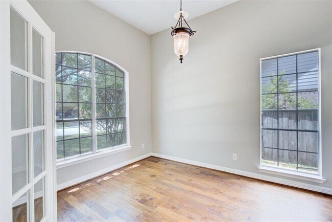 Building Photo - 12310 Lakeshore Ridge Ct