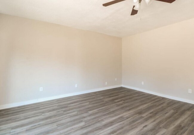 Foto del edificio - 2370 Chisholm Trail Rd