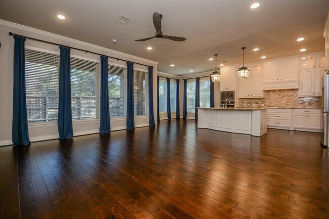 Foto del edificio - 64 Daffodil Meadow Pl