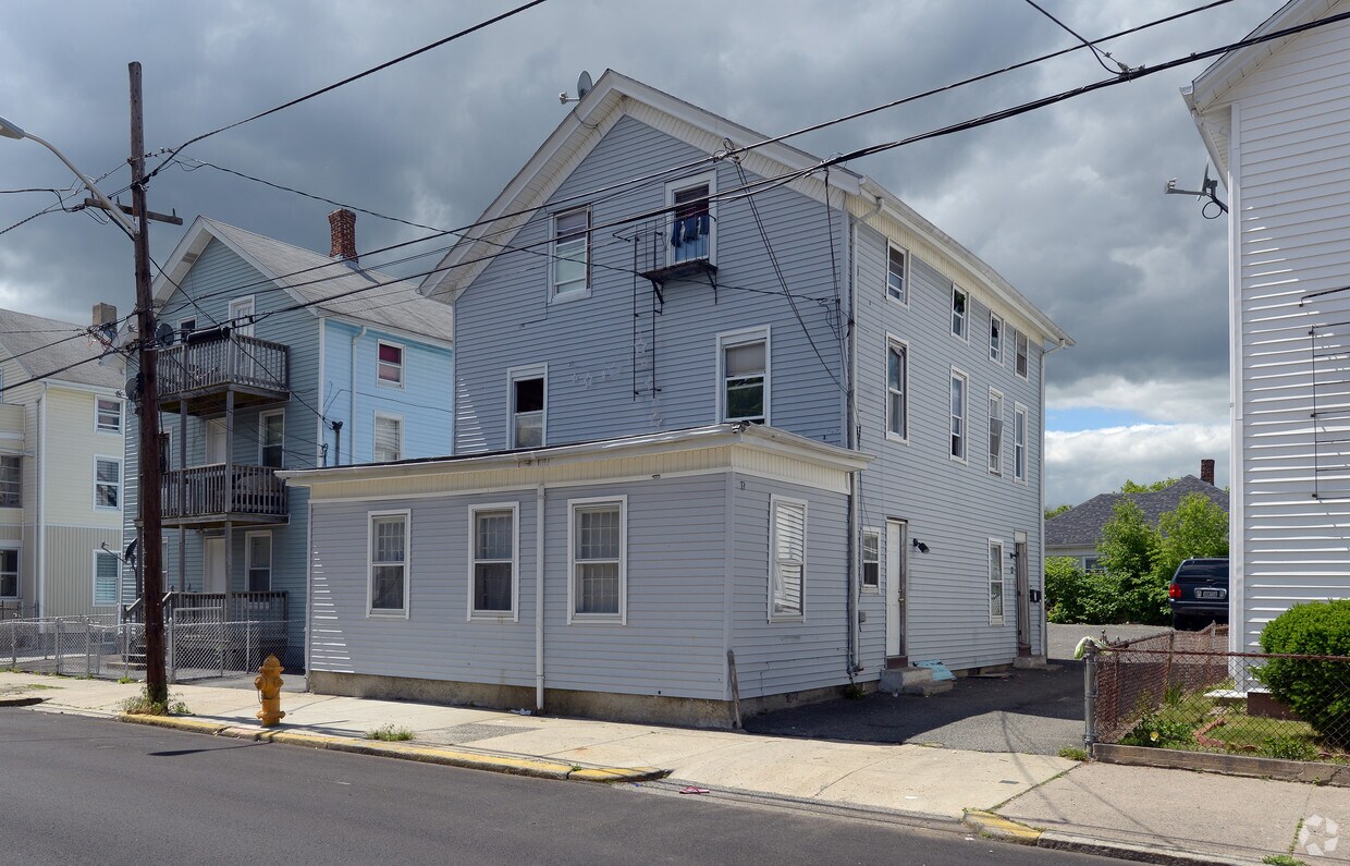 Foto del edificio - 73-77 Hedley Ave