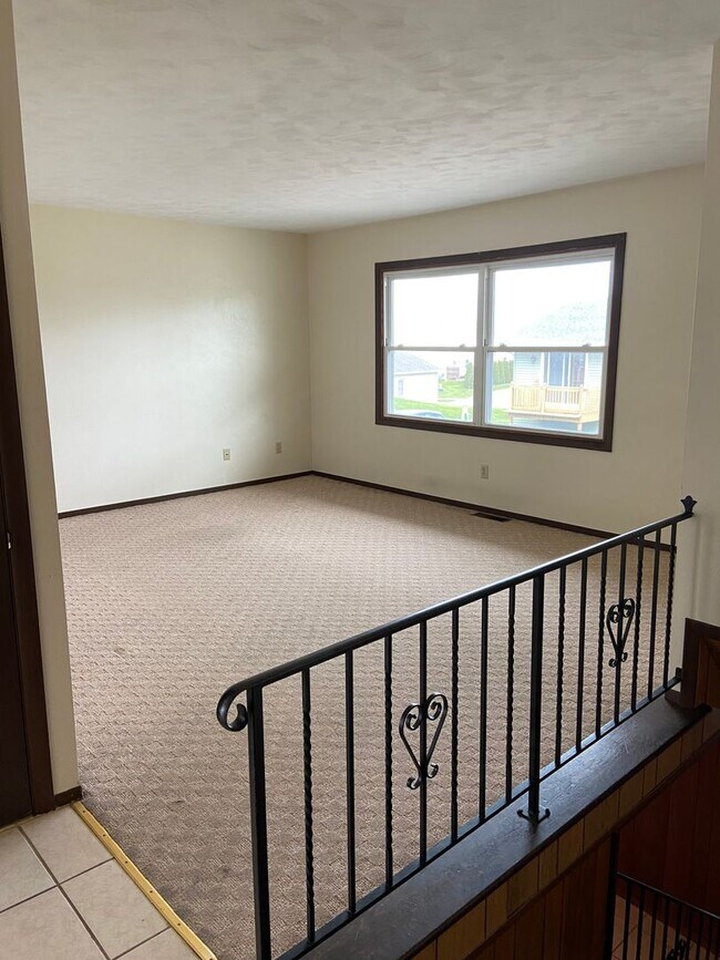 Foto del edificio - 4130-4136 Canterbury Dr
