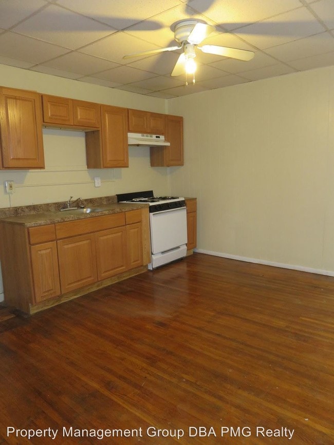 Building Photo - 809 Wharton St