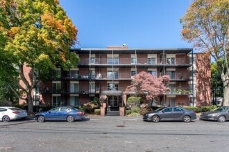 Building Photo - 45 Oval Rd