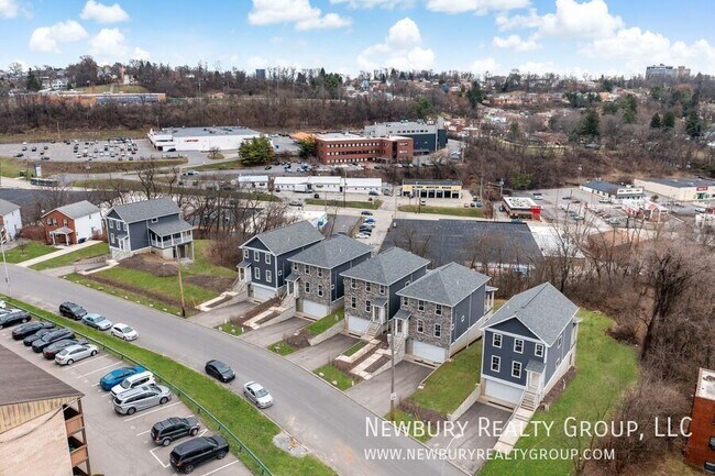 Building Photo - 1827 Chessland St