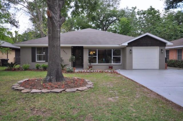 Foto principal - 2211 Wakefield Dr