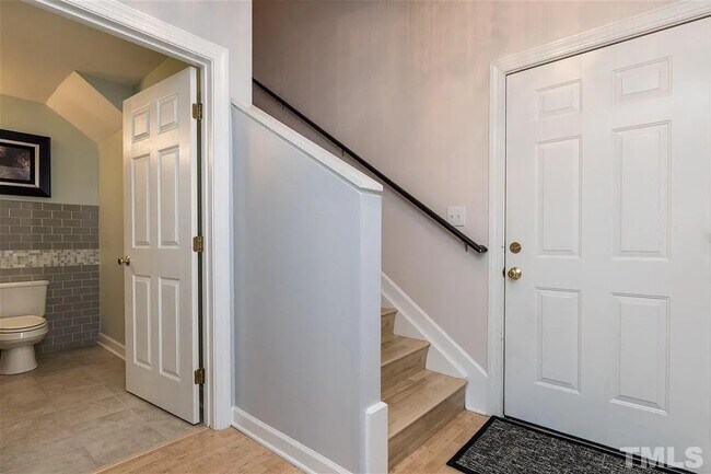 Foto del edificio - 200 South Dawson Street