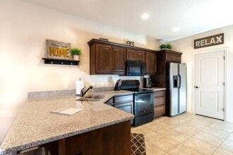 Building Photo - 290 W Buena Vista Blvd