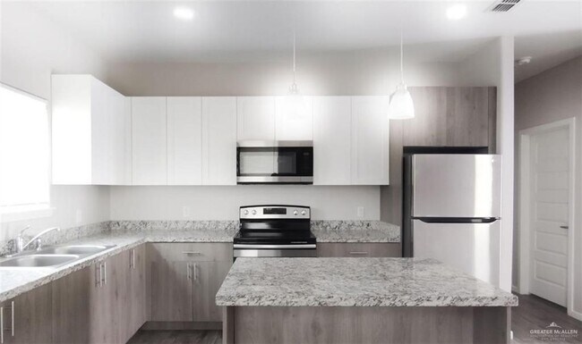 Foto del edificio - 805 W Sunset Valley St