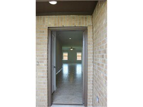 Building Photo - 9507 Green Maple Ct