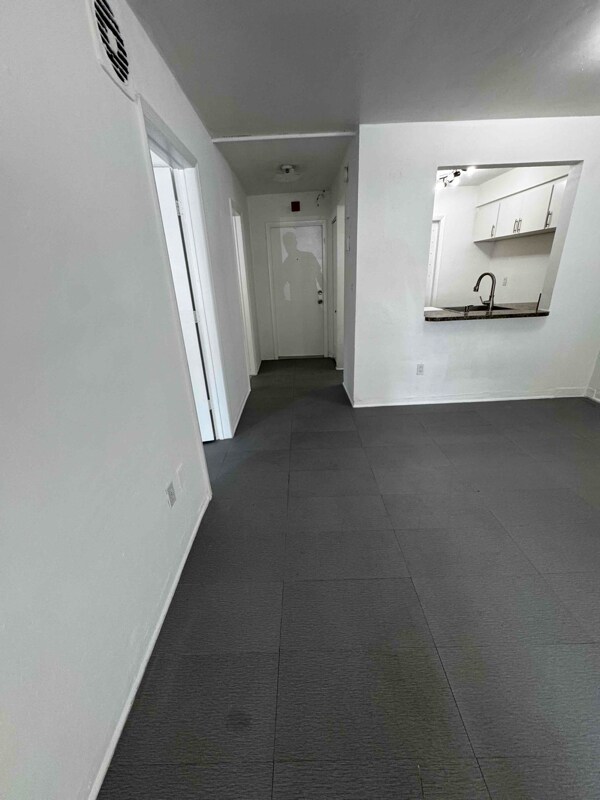 Foto principal - 2408 NW 16th St Rd